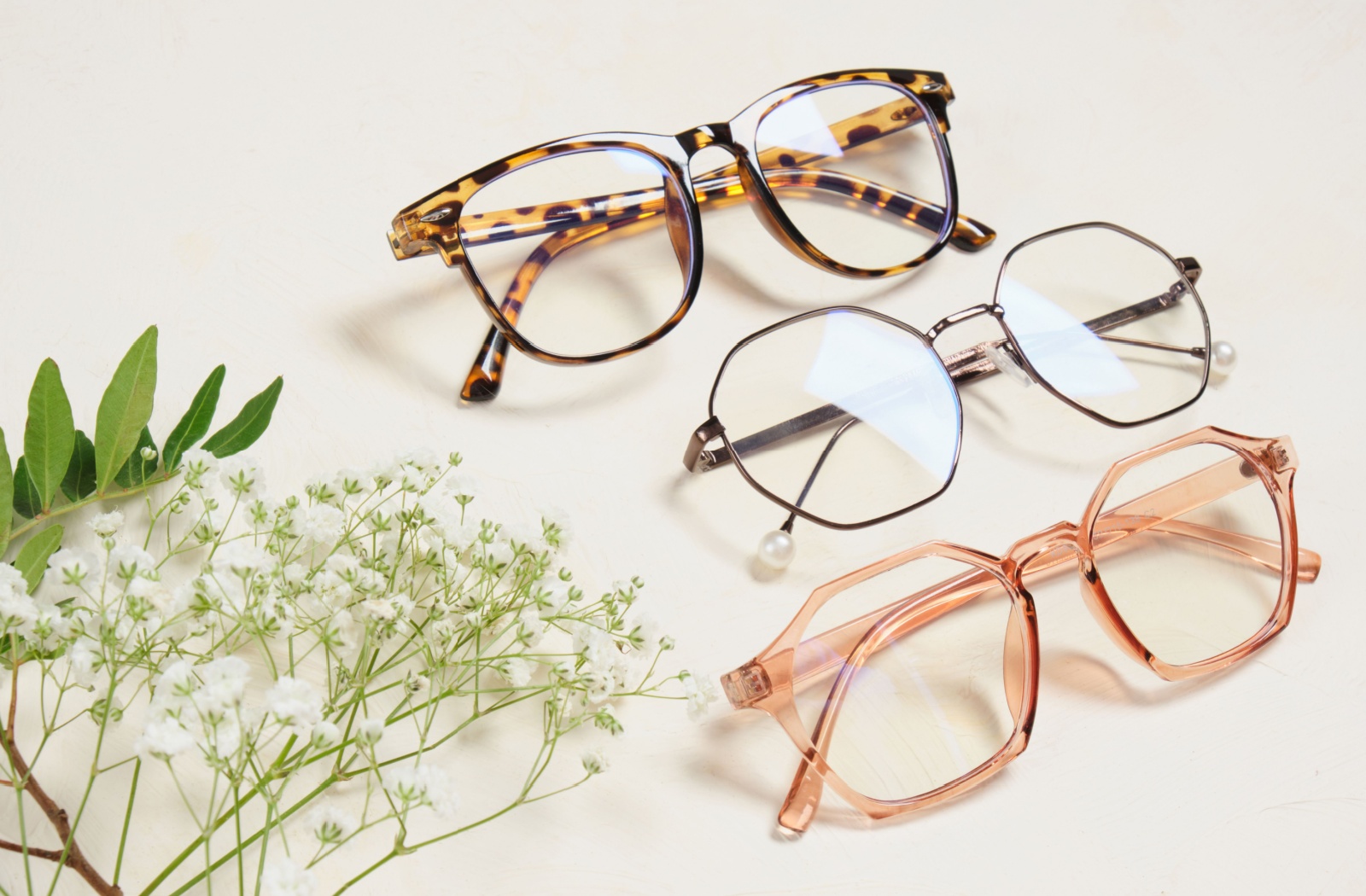 How Do Glasses Work? Understanding Eyeglasses